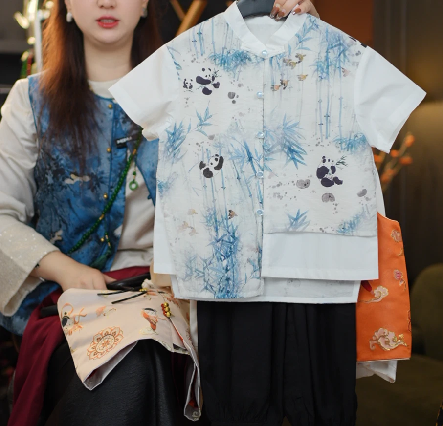 【琨萱】“熊猫墨染”2025男童春款新中式马甲裤子两件套 SS67T037