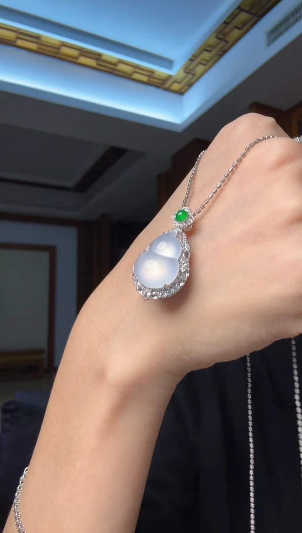 吊坠(不含链)18K金镶嵌翡翠天然翡翠吊坠