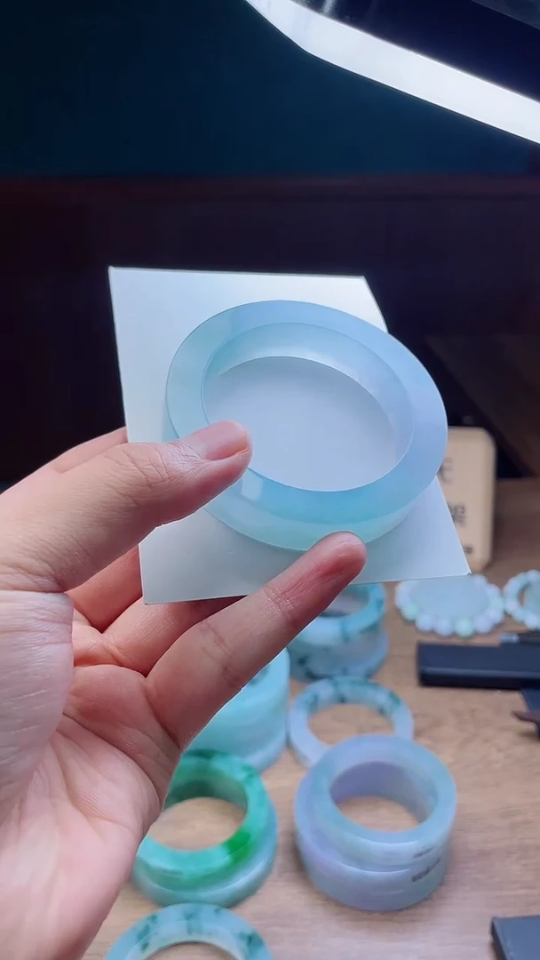 定制翡翠手镯未镶嵌定制