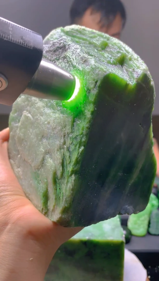 未镶嵌和田玉珠宝半成品1