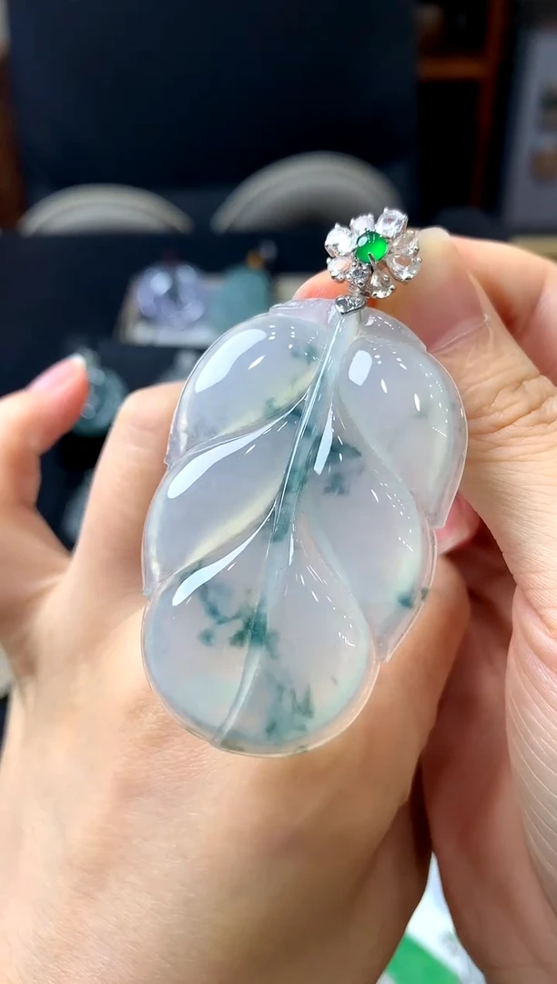 翡翠18K金镶嵌吊坠(不含链)挂件