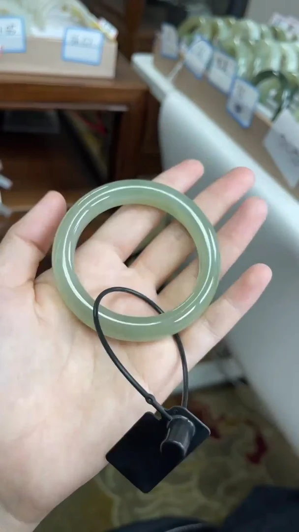 未镶嵌手镯和田玉52