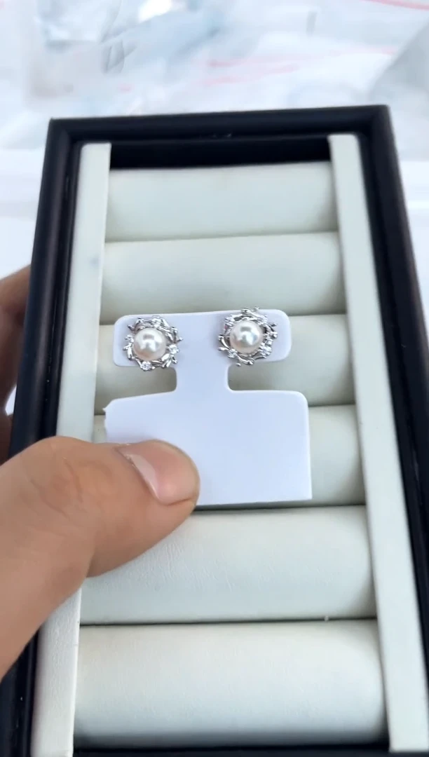 【闪购商品】海水珍珠耳饰银S925镶嵌耳钉