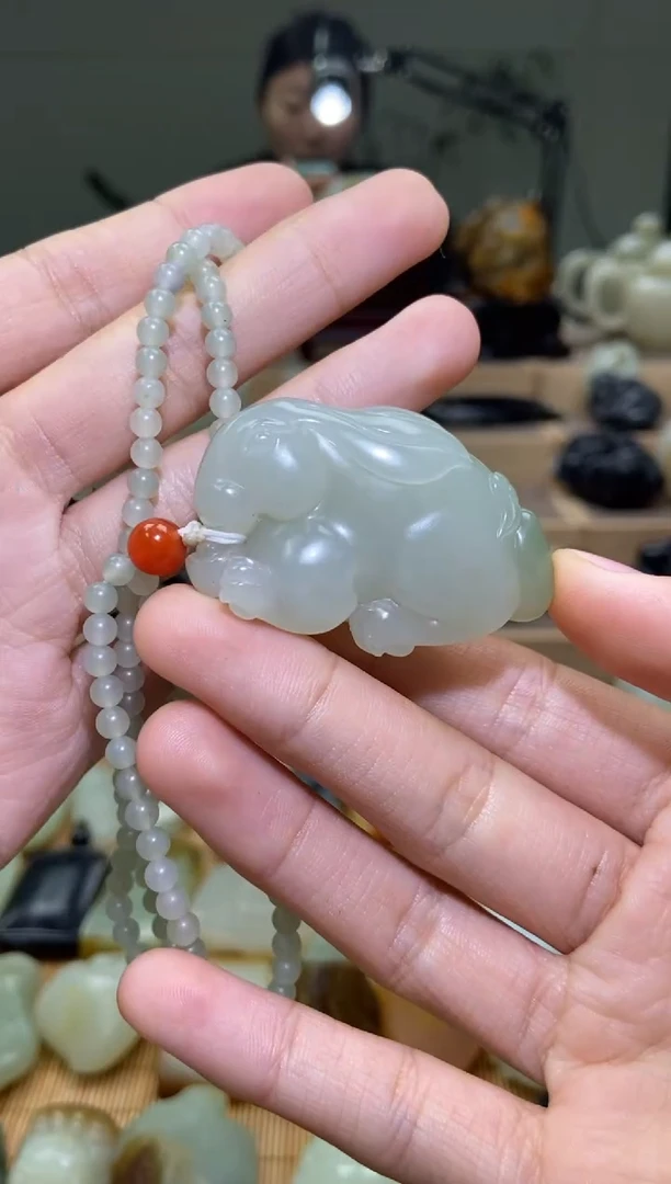 未镶嵌和田玉挂件新疆和田玉翠青玉兔挂件