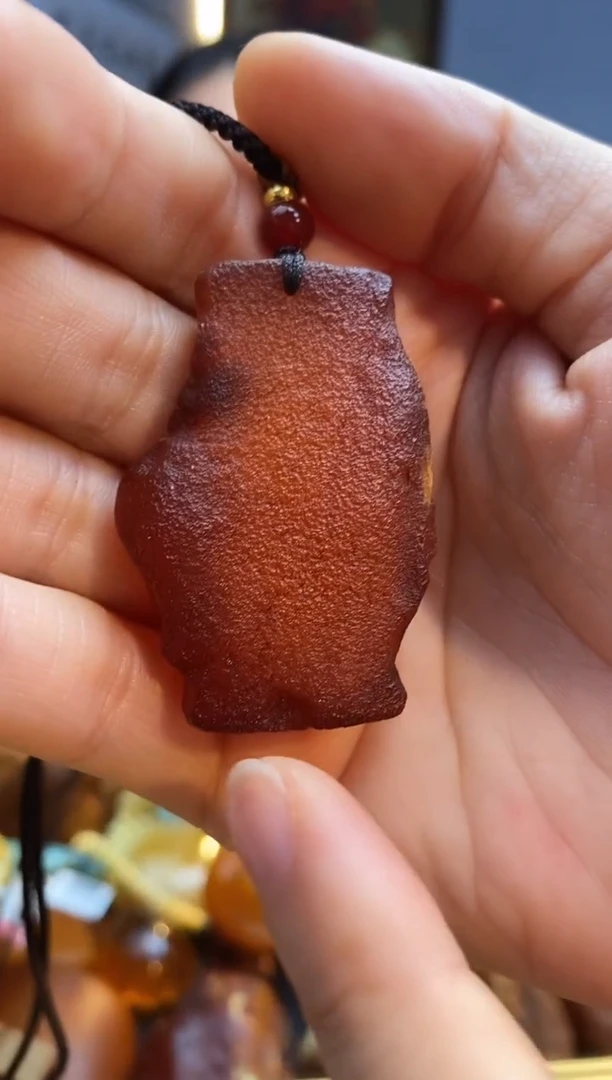 琥珀颈饰未镶嵌吊坠