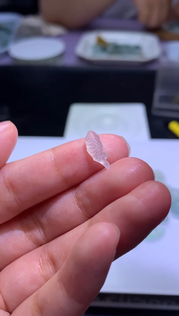 定制翡翠未镶嵌毛货