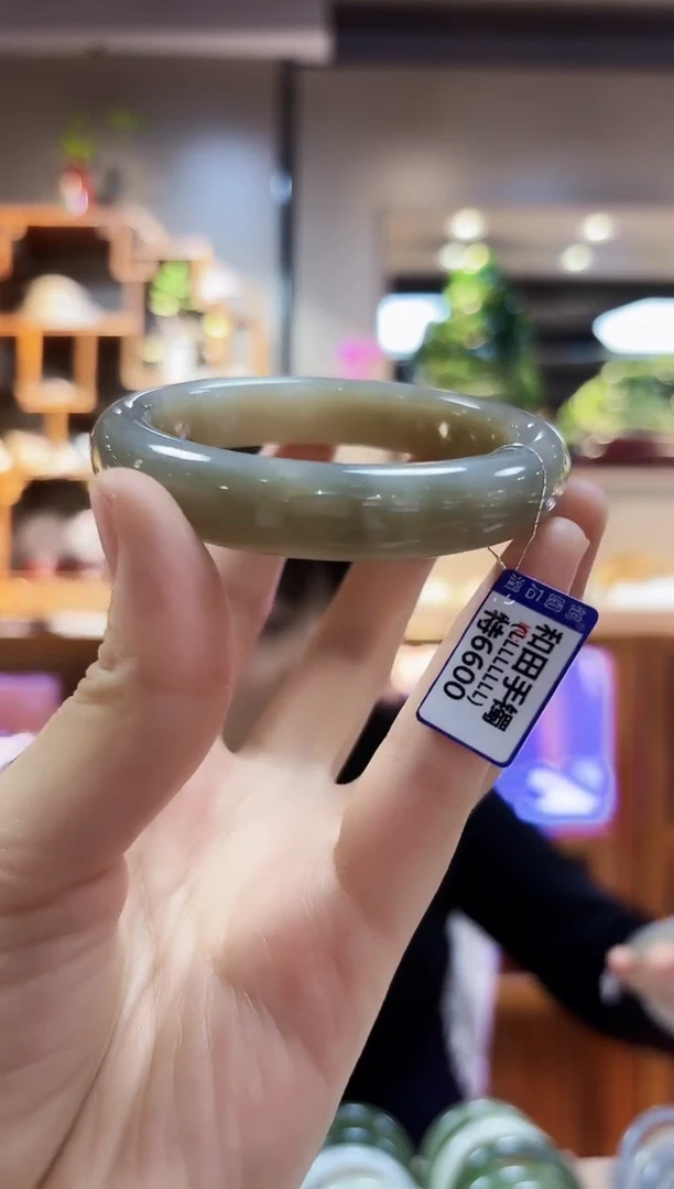 【闪购商品】和田玉56.7未镶嵌手镯