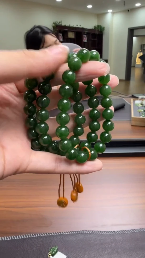 颈饰未镶嵌和田玉手串10mm（多样性，发一）