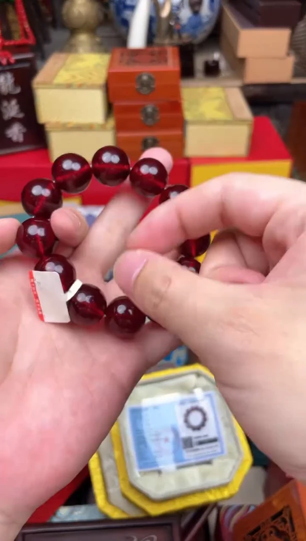 未镶嵌琥珀手串-------------血珀