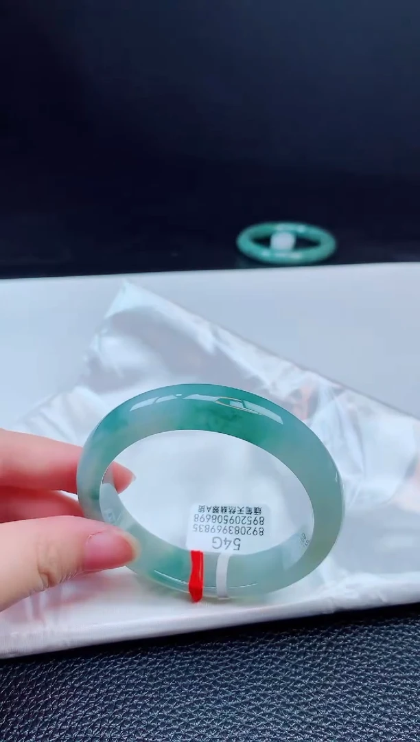 翡翠手镯未镶嵌缅甸天然翡翠A货手镯