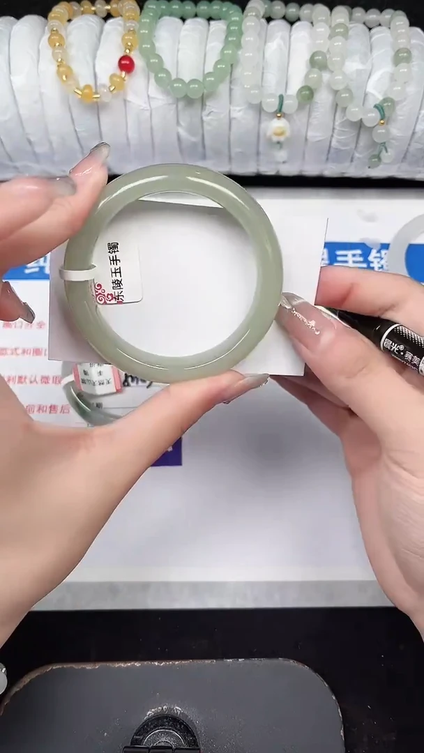 未镶嵌手镯石英质玉366-53/54