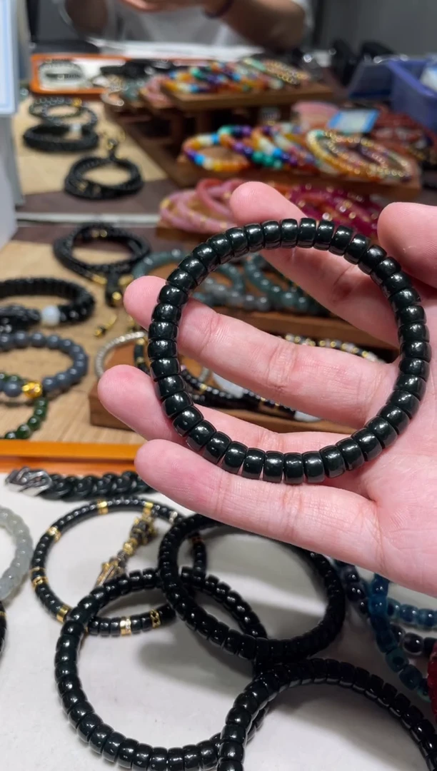 未镶嵌手串和田玉8mm塔青黑青籽和田玉手串