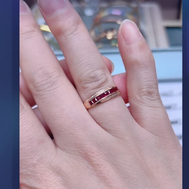 18k天然红宝石戒指