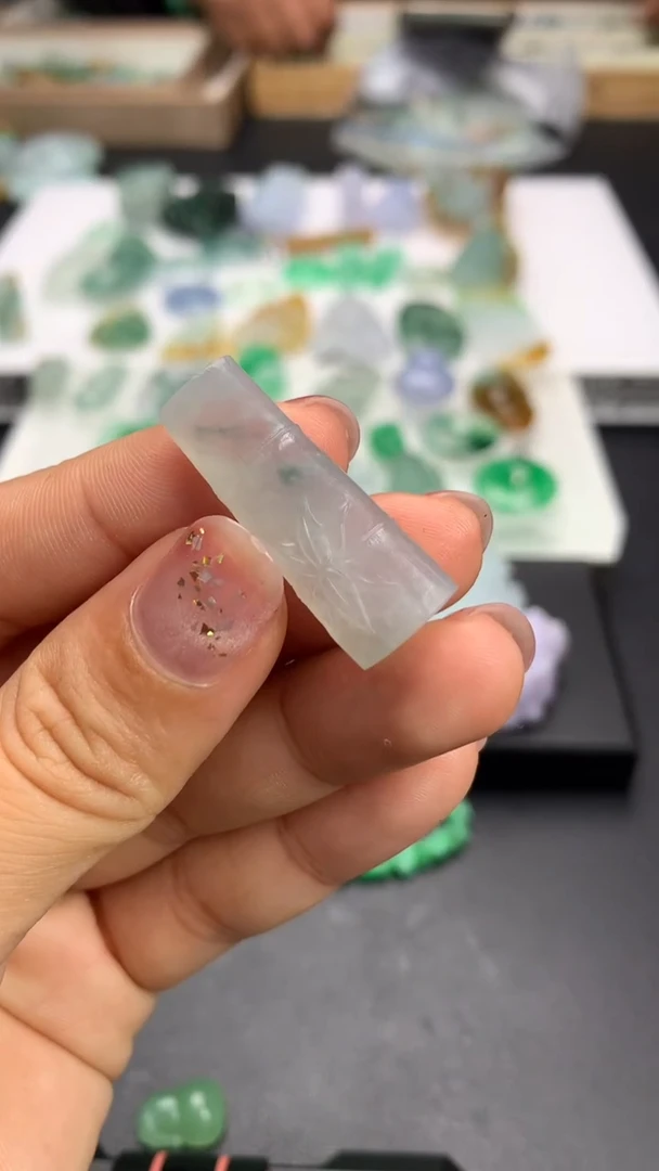 【闪购商品】定制翡翠未镶嵌          