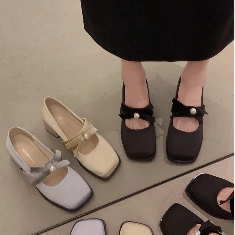 玛丽珍女鞋粗跟单鞋2025新款春季法式配裙子高跟鞋浅口方头小皮鞋