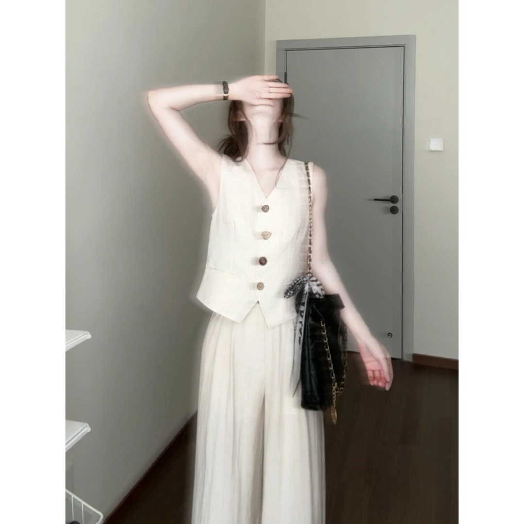 2025夏季新款老钱风无袖V领单排扣马甲上衣搭高腰显瘦阔腿长裤女