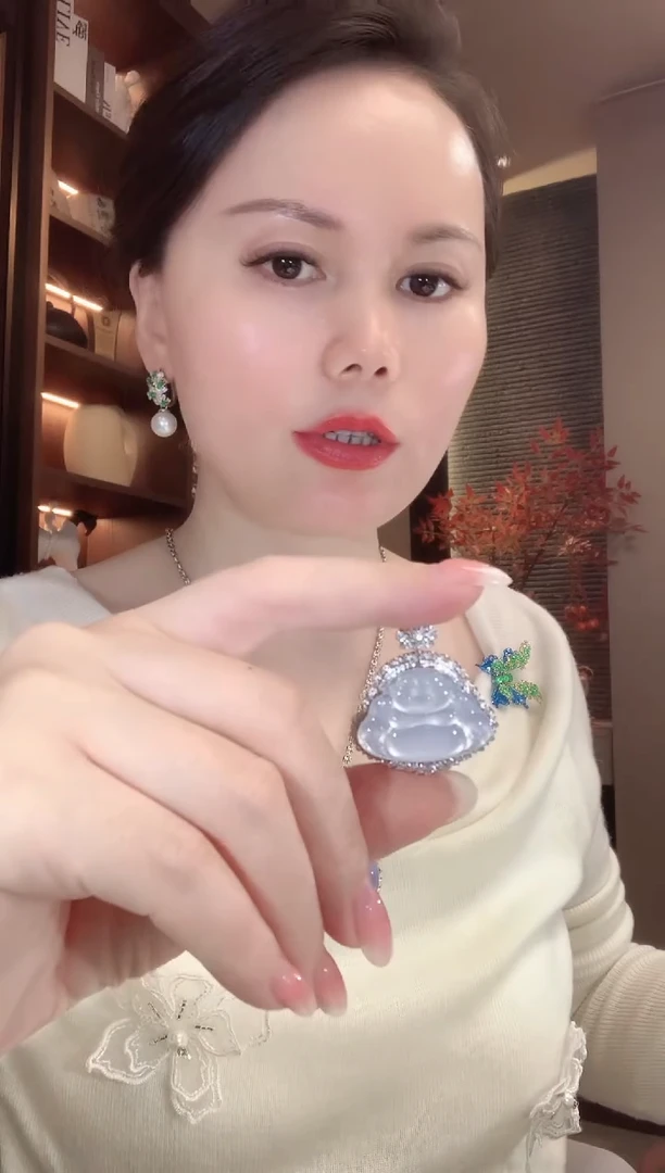 吊坠(不含链)18K金镶嵌翡翠A85