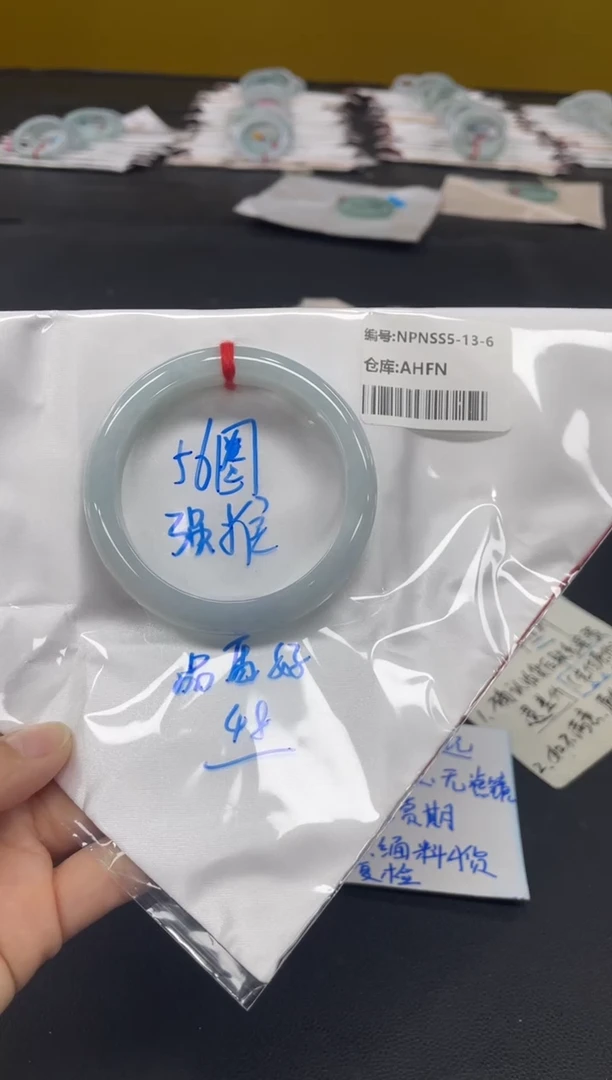 未镶嵌手镯翡翠翡翠手镯