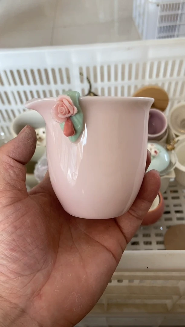 杯无运费险有瑕疵的摄影的产品有使用过的痕迹有点脏介意勿拍