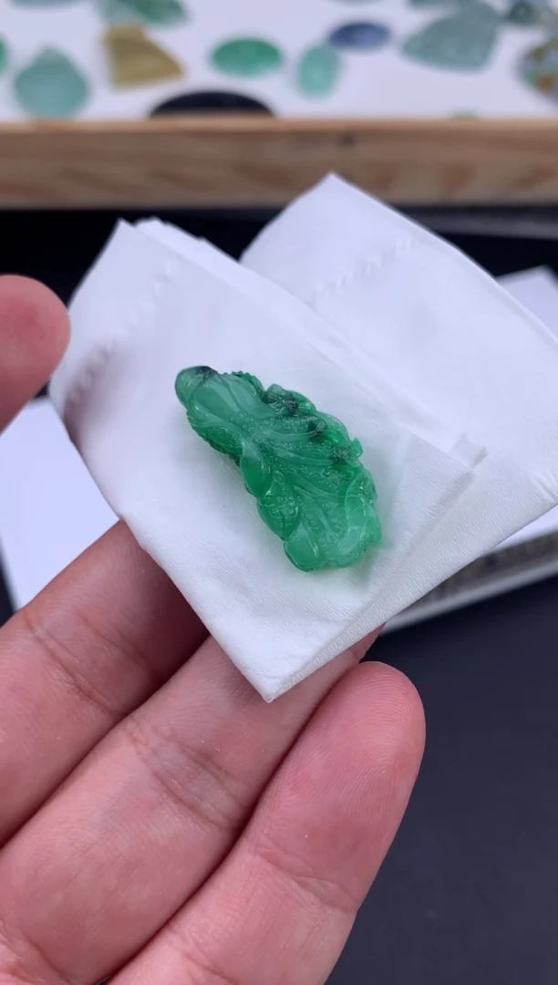 未镶嵌定制翡翠8**6翡翠