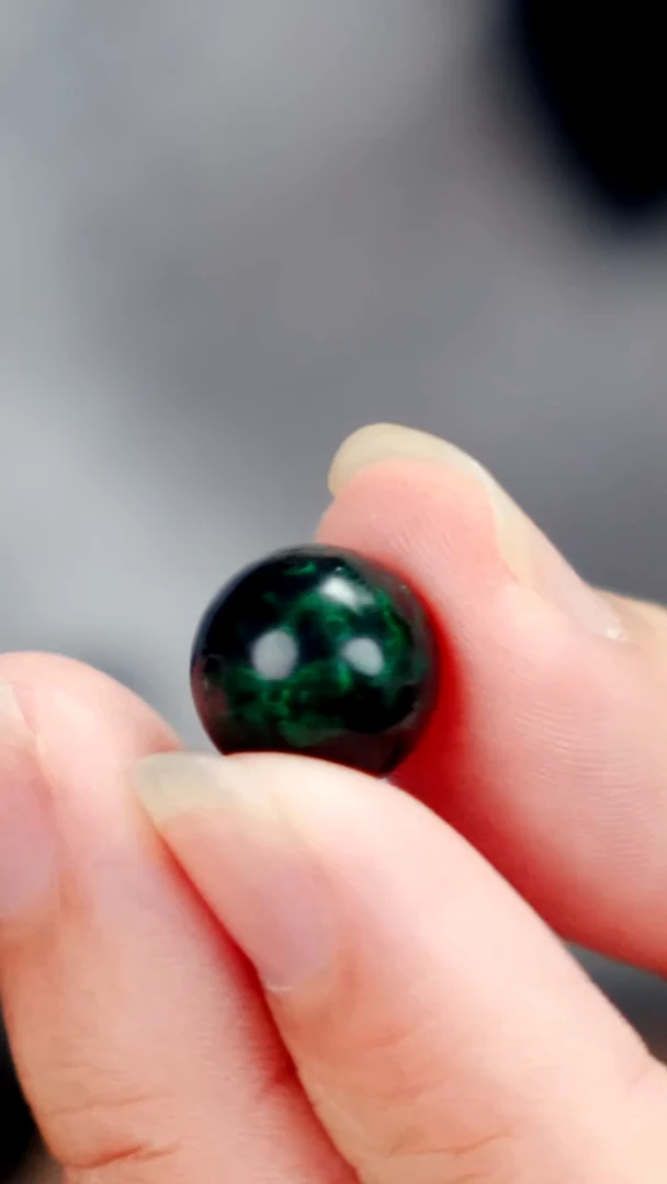 疯子大漆绿宝砂12mm