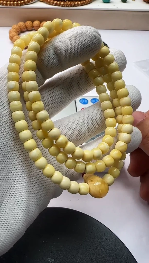 琥珀颈饰未镶嵌111111111111111111111111