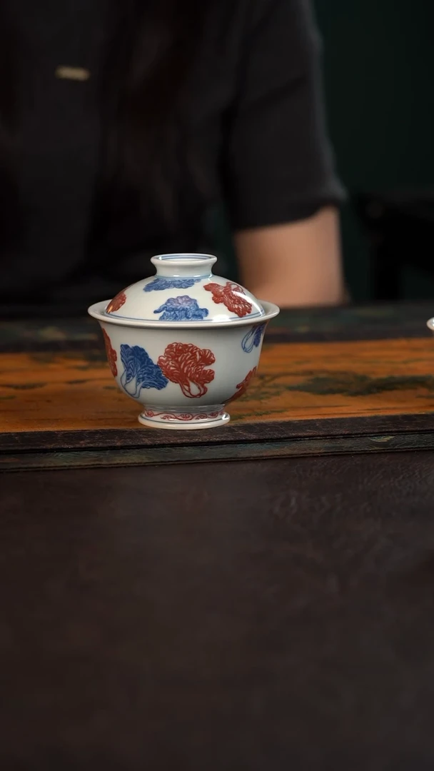 贵红窑青花釉里红白菜盖碗