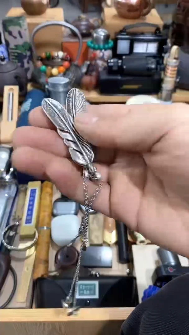 瓷片闪购商品  如图所示