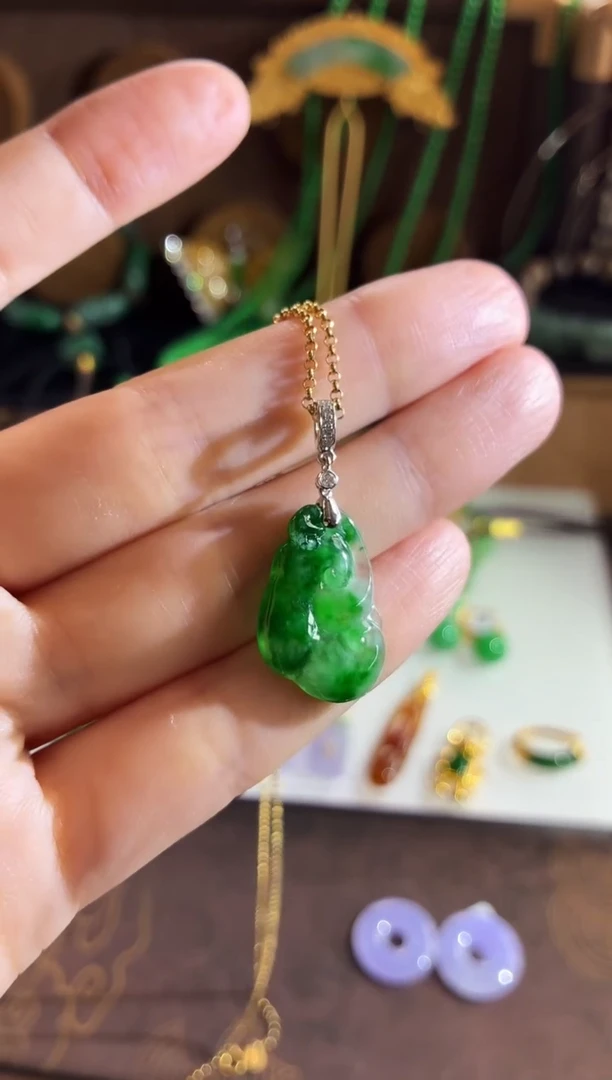 吊坠(不含链)18K金镶嵌翡翠吊坠