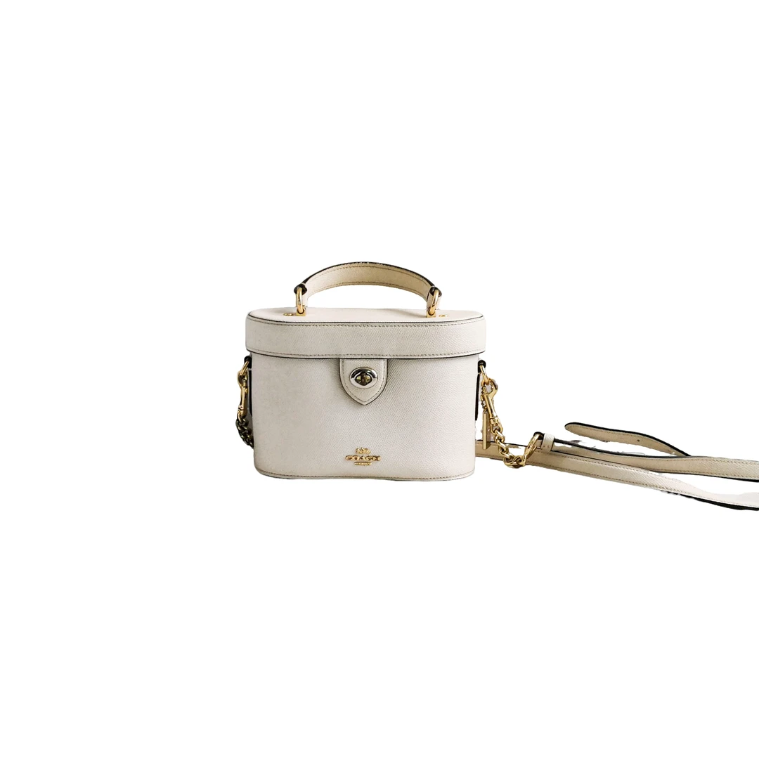 95新 COACH/蔻驰 coach 白荔枝盒子包  011907