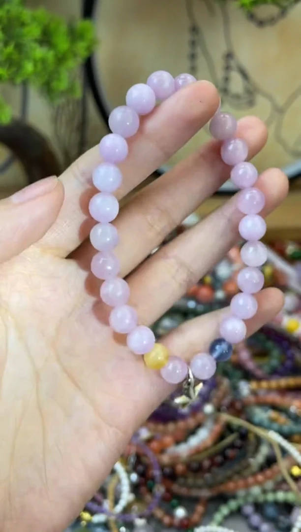 【闪购商品】锂辉石手串未镶嵌243