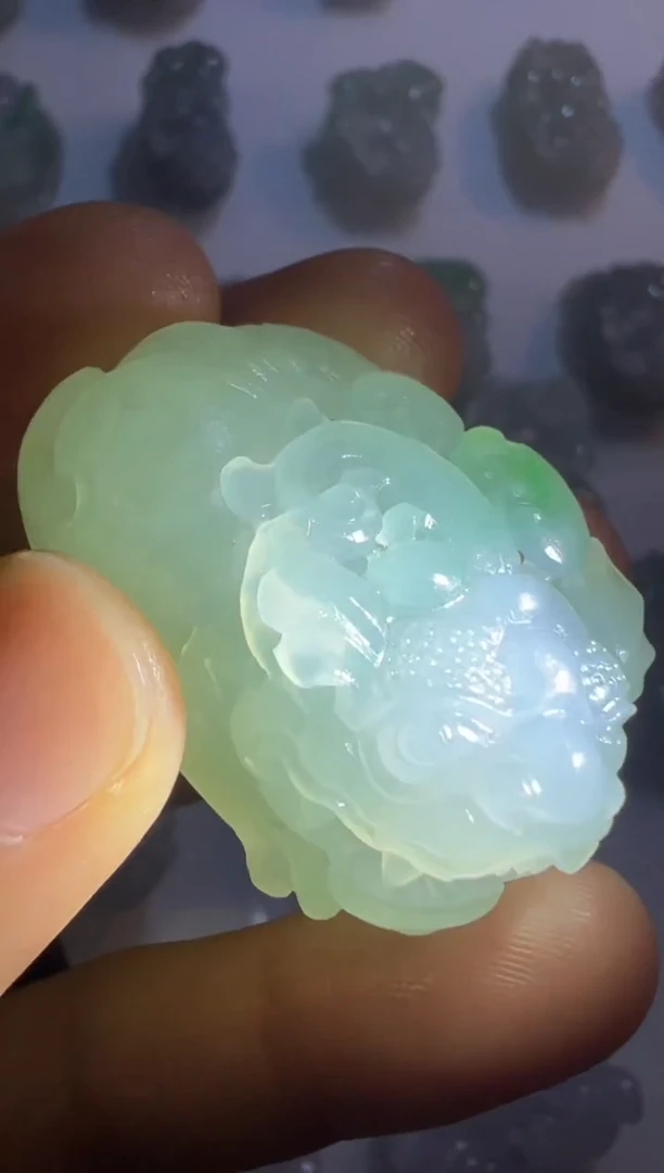 未镶嵌定制翡翠貔貅