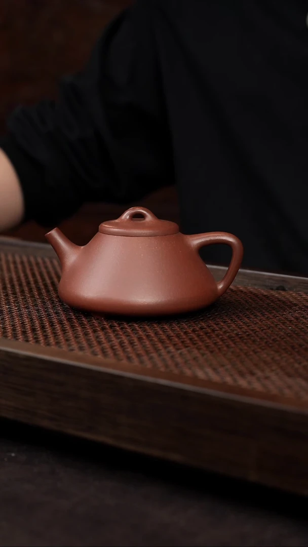 【闪购商品】紫砂茶壶底槽清子冶{大}