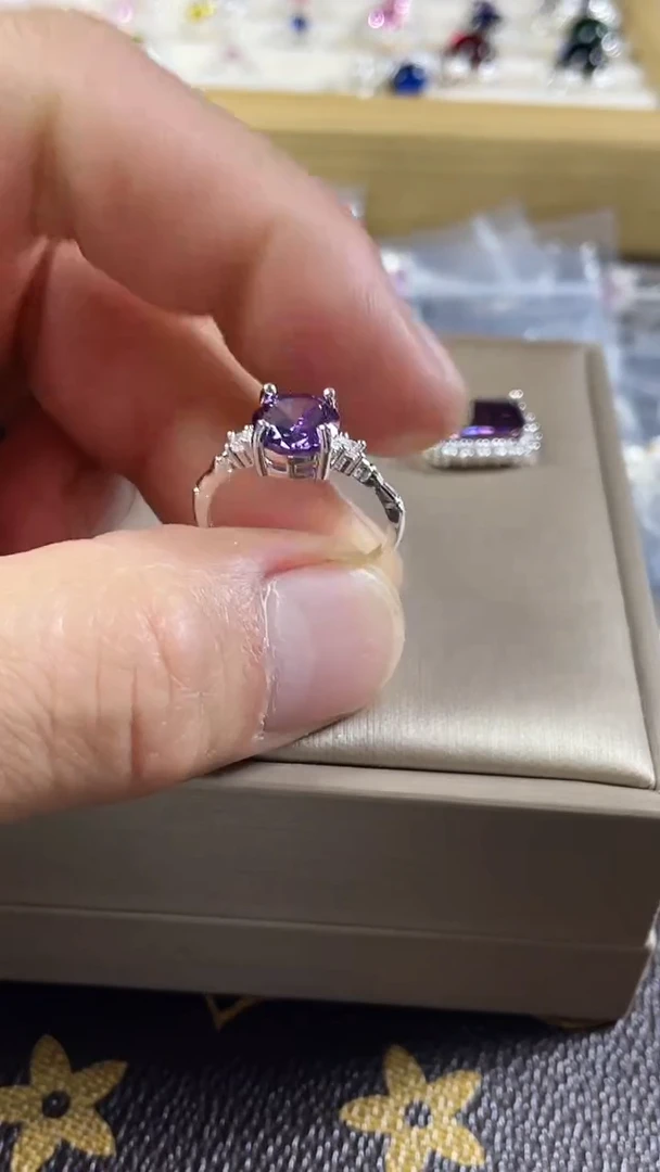 合金合成钻石女款活口戒指1.1