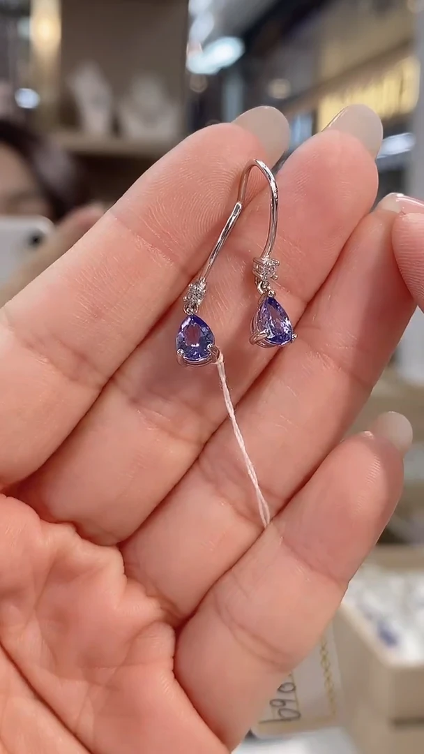 银S925镶嵌耳饰坦桑石189ZB1030产品一个