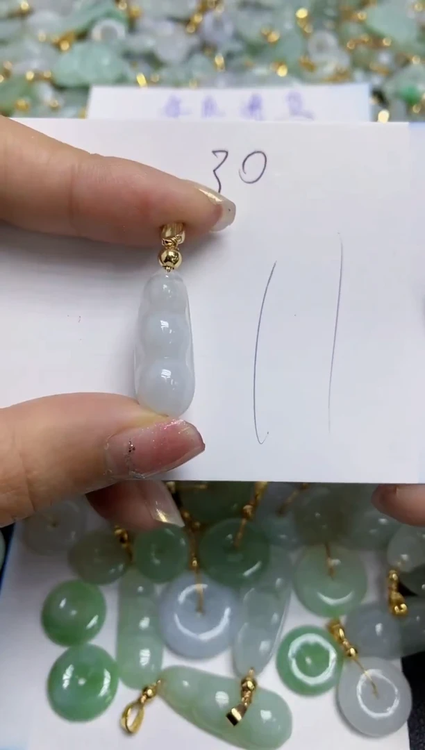 【闪购商品】翡翠颈饰合金天然翡翠A货