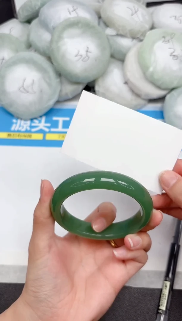 未镶嵌手镯石英质玉160-60.3