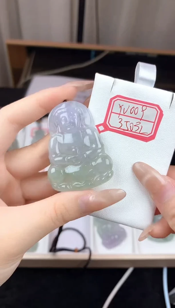 翡翠未镶嵌颈饰YV009冰春彩观音