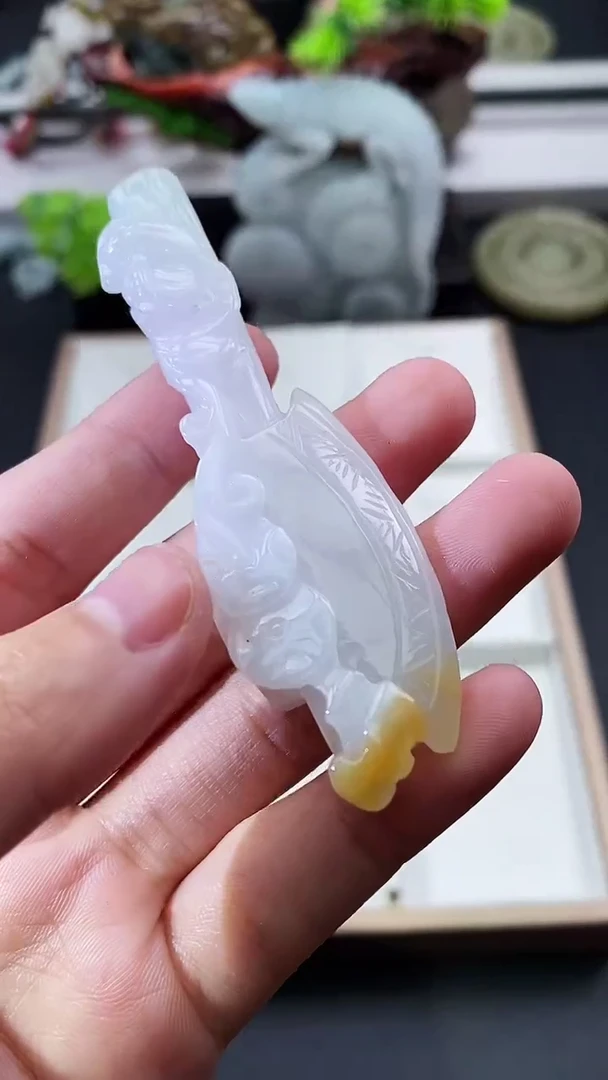 颈饰未镶嵌翡翠天然缅甸A货翡翠