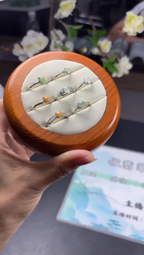 未镶嵌挂件翡翠多样性发一件R703050