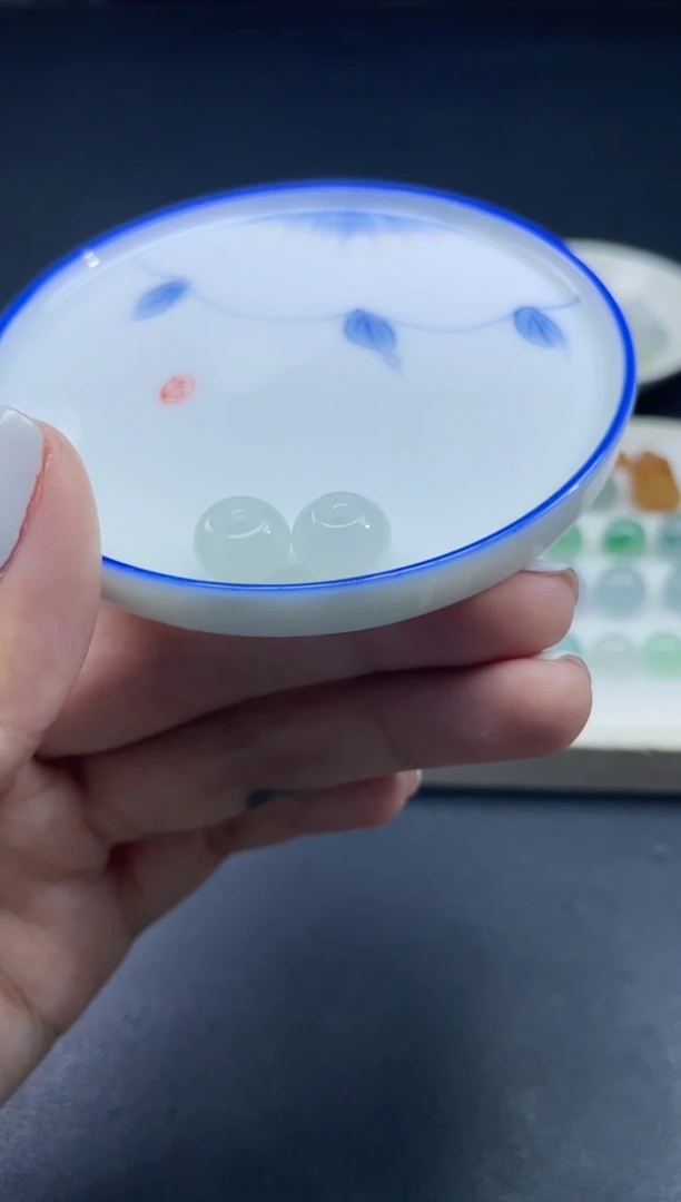 翡翠未镶嵌颈饰啊L298