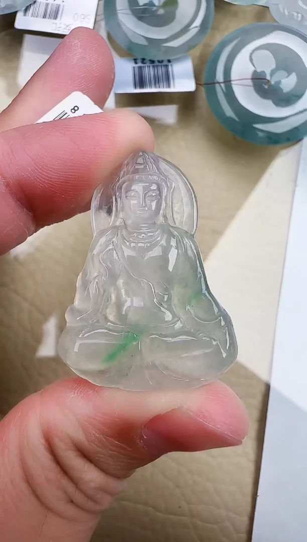 翡翠未镶嵌颈饰缅甸天然翡翠