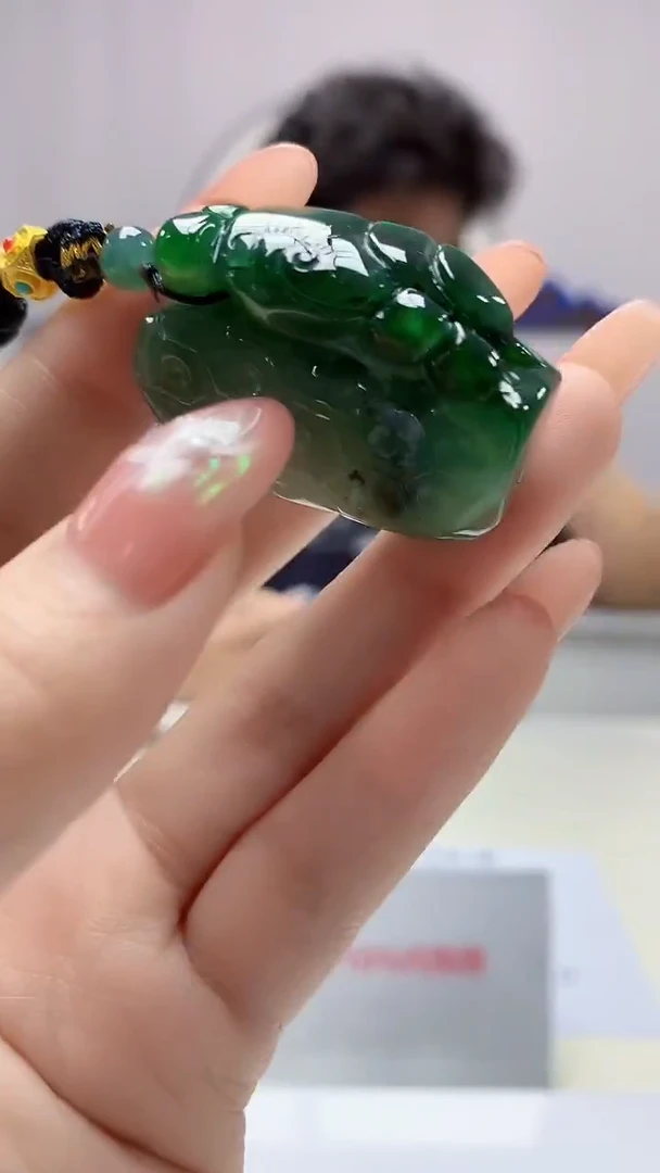 【闪购商品】定制翡翠未镶嵌4688DD-毛货挂件166