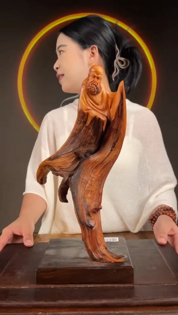 柏木（崖柏）手工摆件,先抢先得! 编号:184