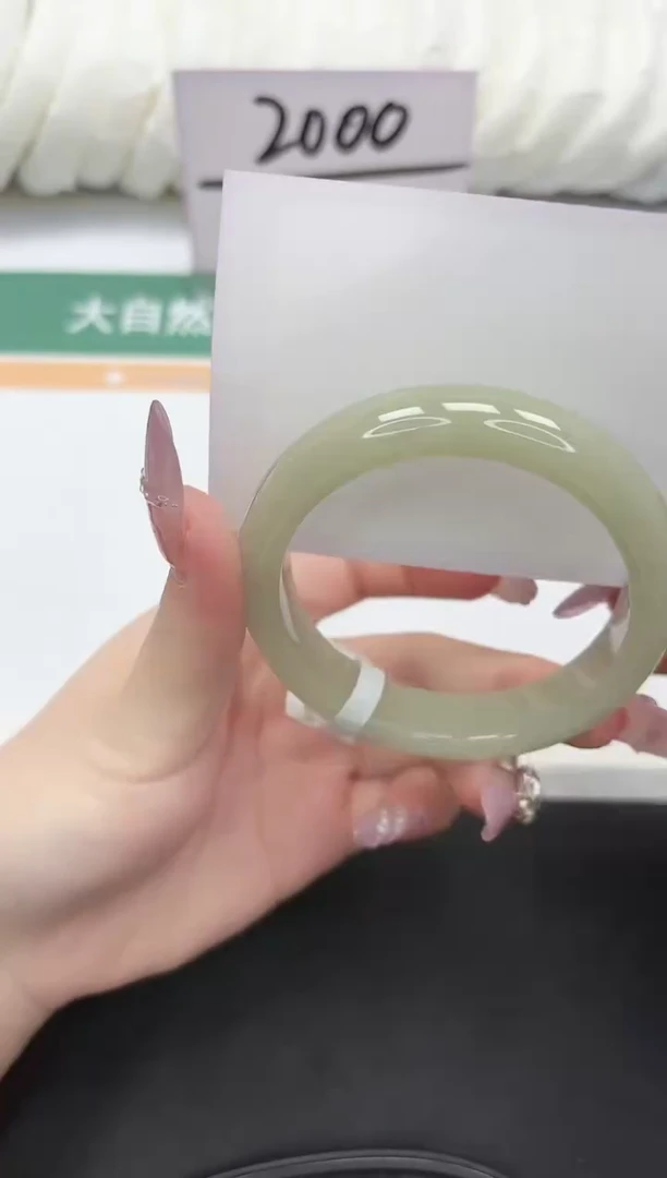 未镶嵌手镯石英质玉131-56.4