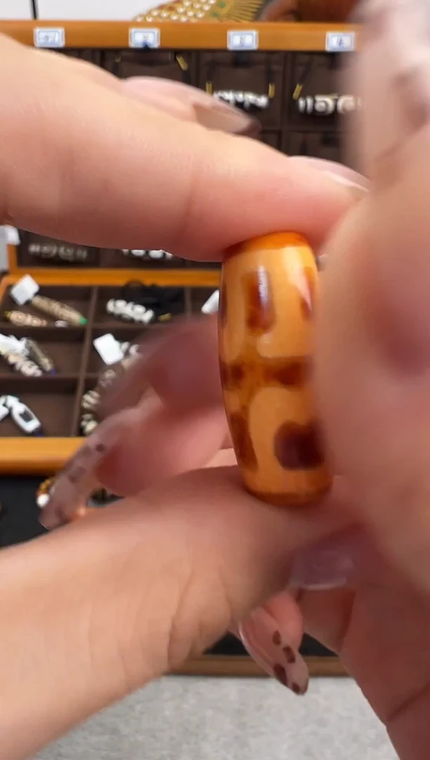 玛瑙/玉髓（覆膜）颈饰未镶嵌10微瑕随机发货