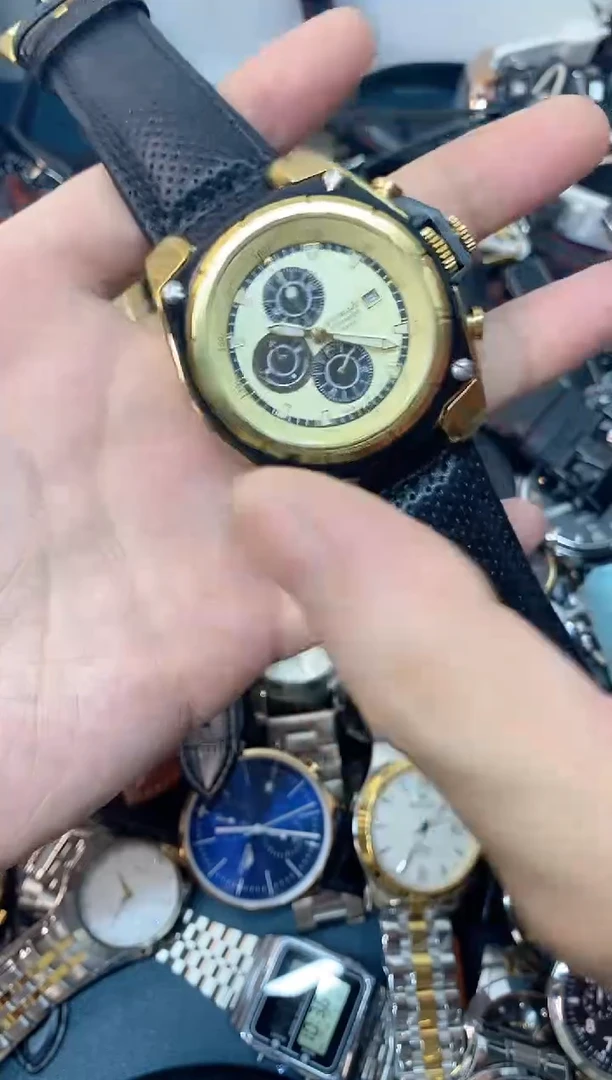 瑞士Swiss机芯男士金手表