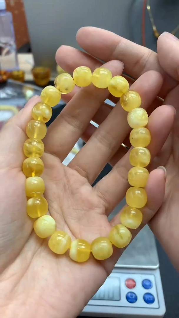 未镶嵌琥珀珠宝奇石68