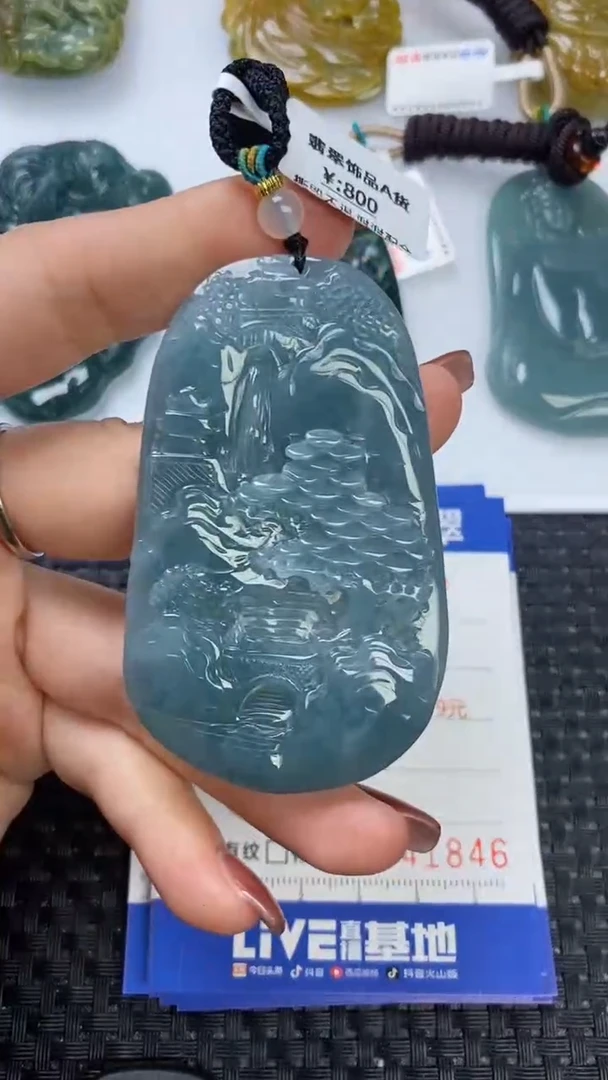 【闪购商品】翡翠颈饰未镶嵌11111111111111111