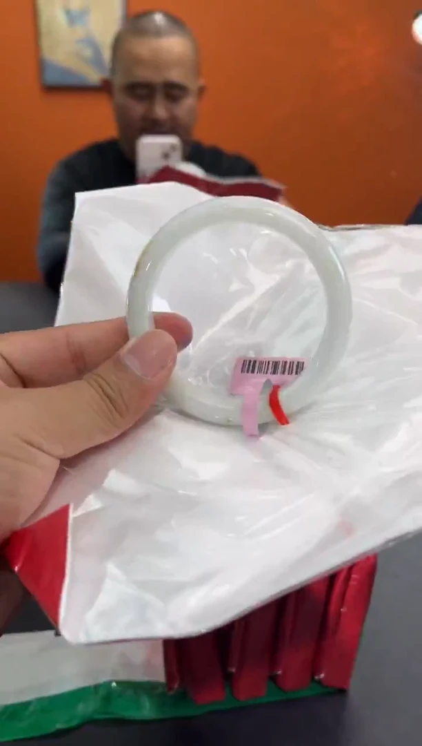未镶嵌手镯翡翠2